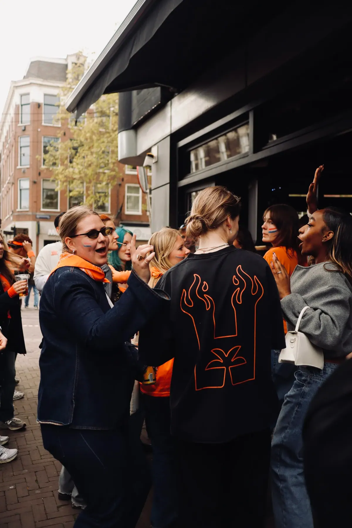 Hawaiian King’s Day Amsterdam — image 2 of 16