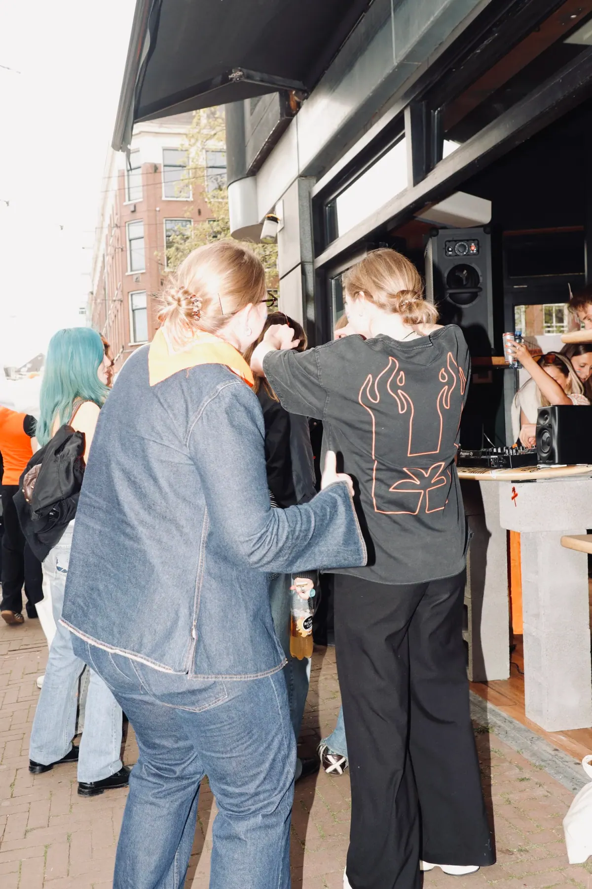 Hawaiian King’s Day Amsterdam — image 4 of 16