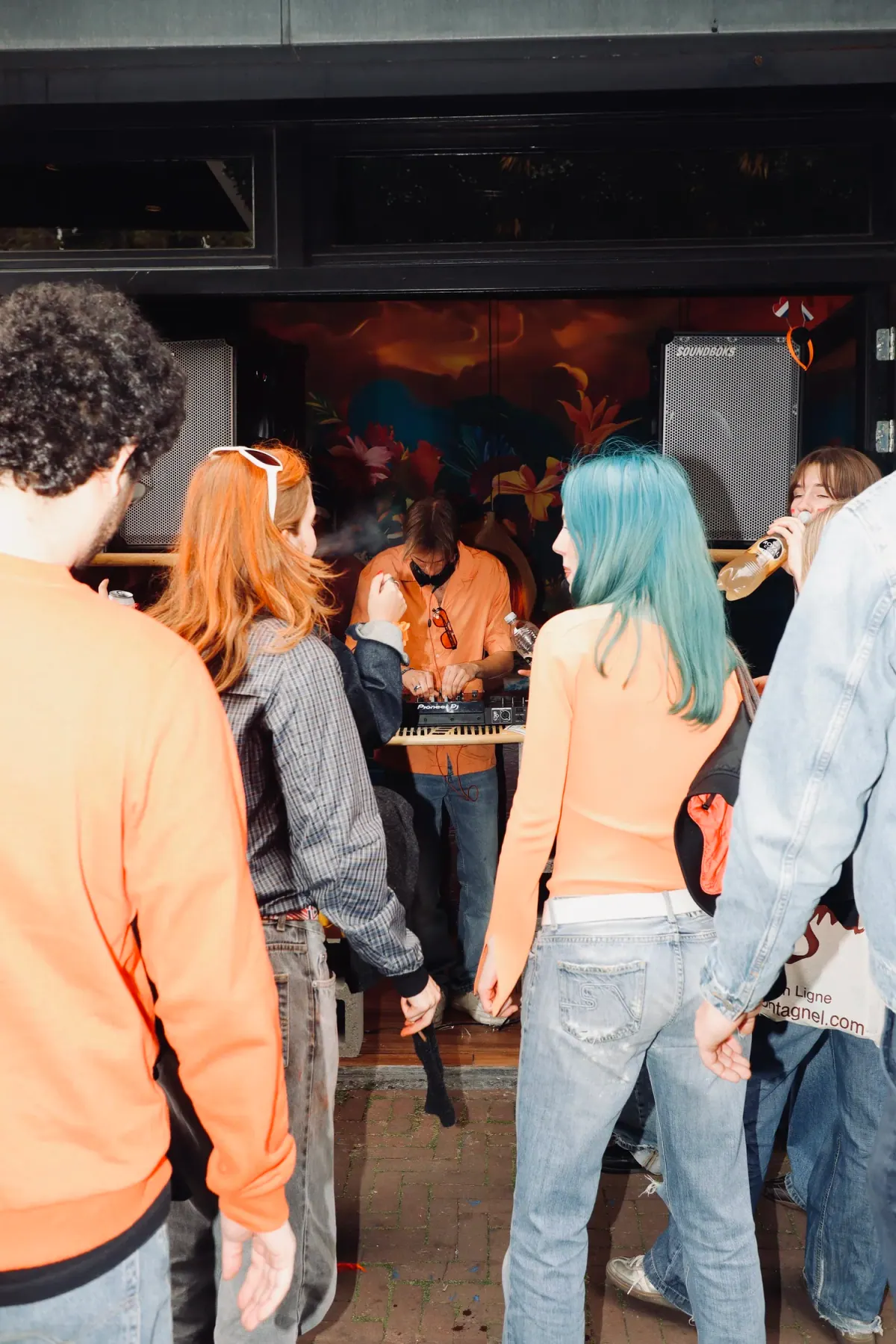 Hawaiian King’s Day Amsterdam — image 7 of 16