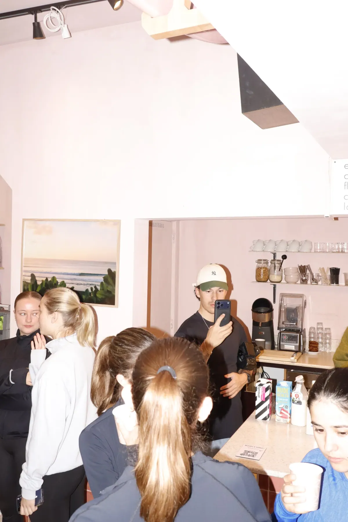 HOKA Healthy Freaks Amsterdam — image 9 of 20